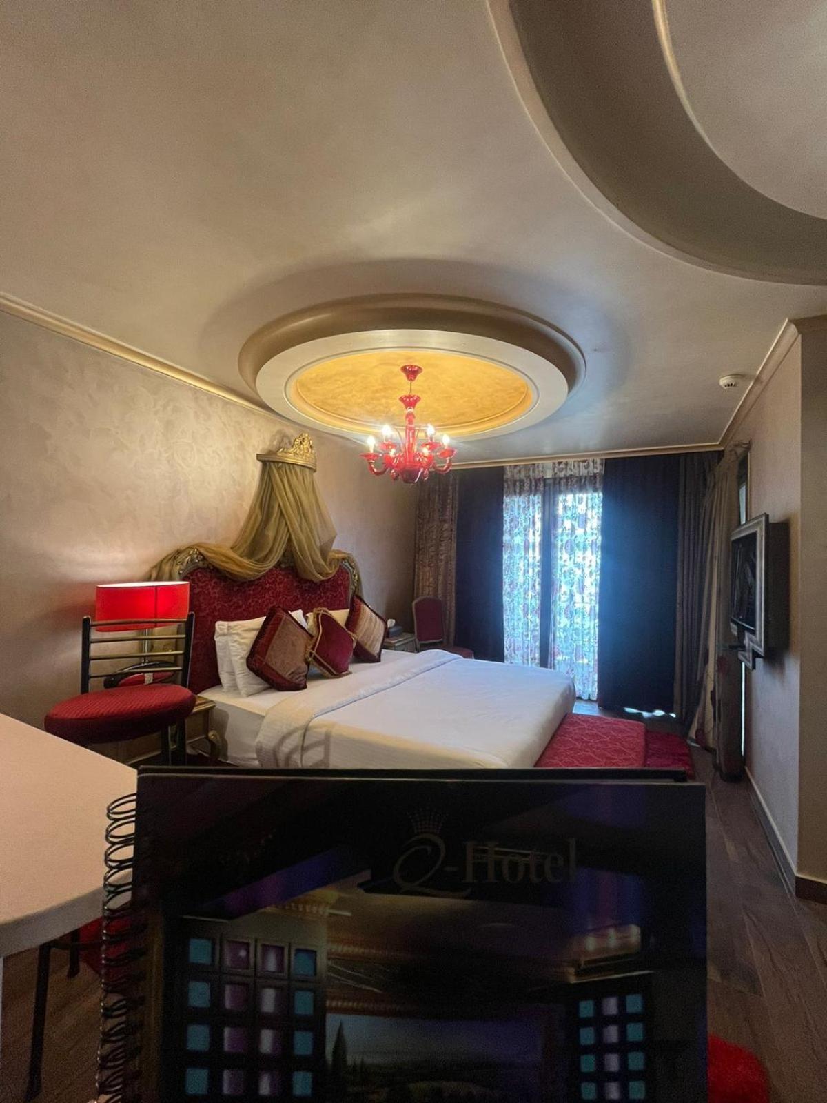 Q Hotel Beiroet Buitenkant foto
