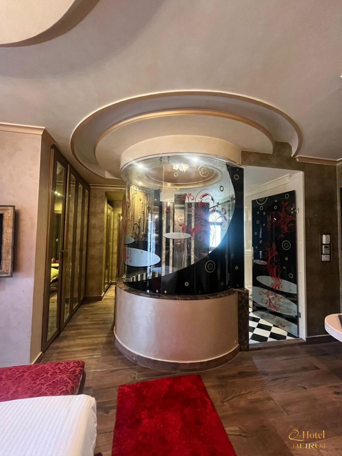 Q Hotel Beiroet Buitenkant foto