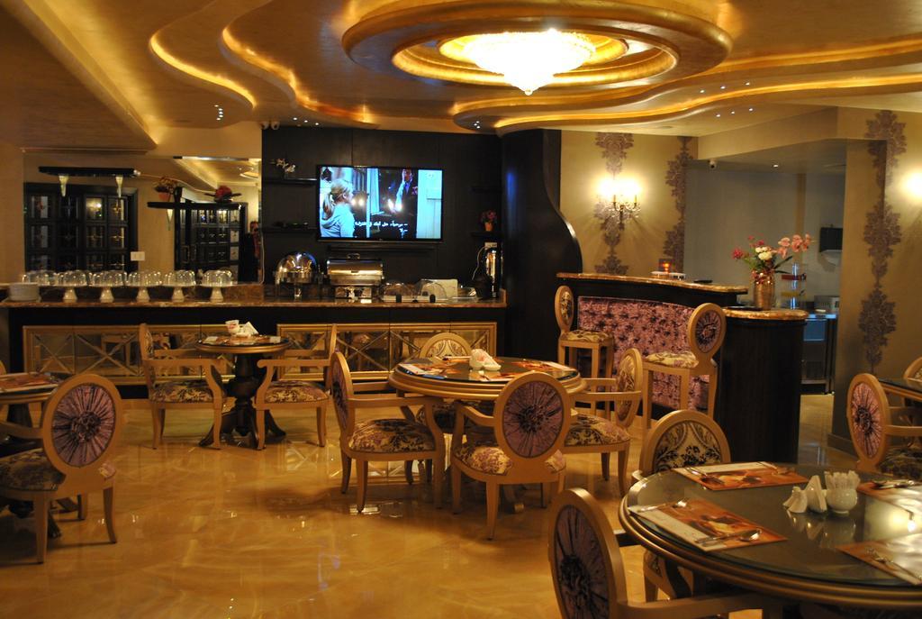 Q Hotel Beiroet Buitenkant foto